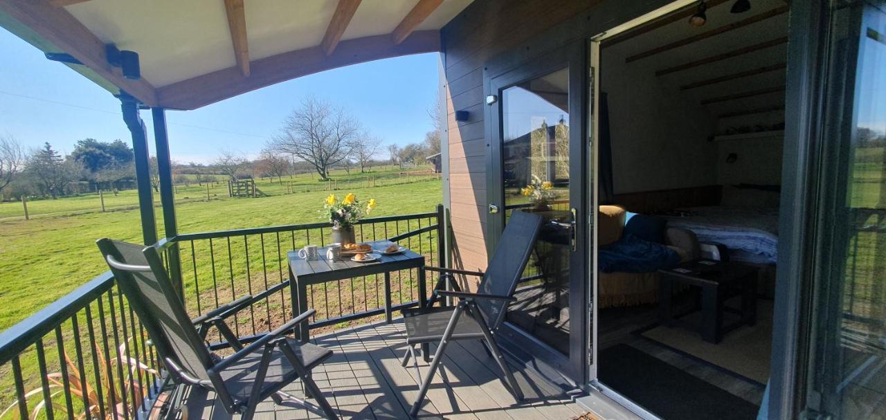Peppercorn Pod At Beck House Glamping Hotell Salmonby Eksteriør bilde
